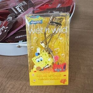 Wet n Wild SpongeBob SquarePants Eyelash Curler - Yellow and Gold